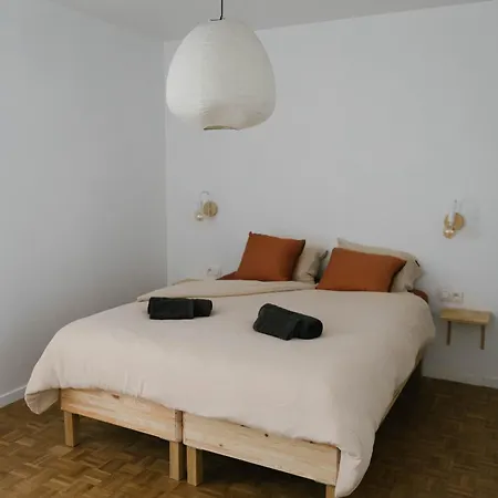 Centrally Located Close To The Apartment Ostend