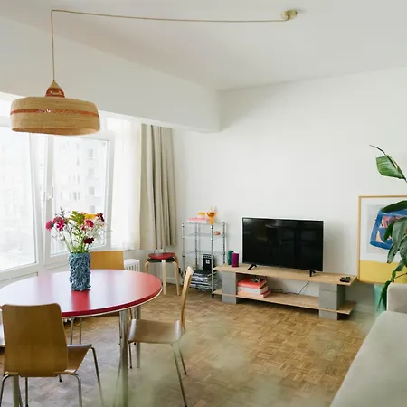 Apartment Centrally Located Close To The Ostend