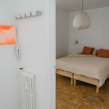 Centrally Located Close To The Apartment